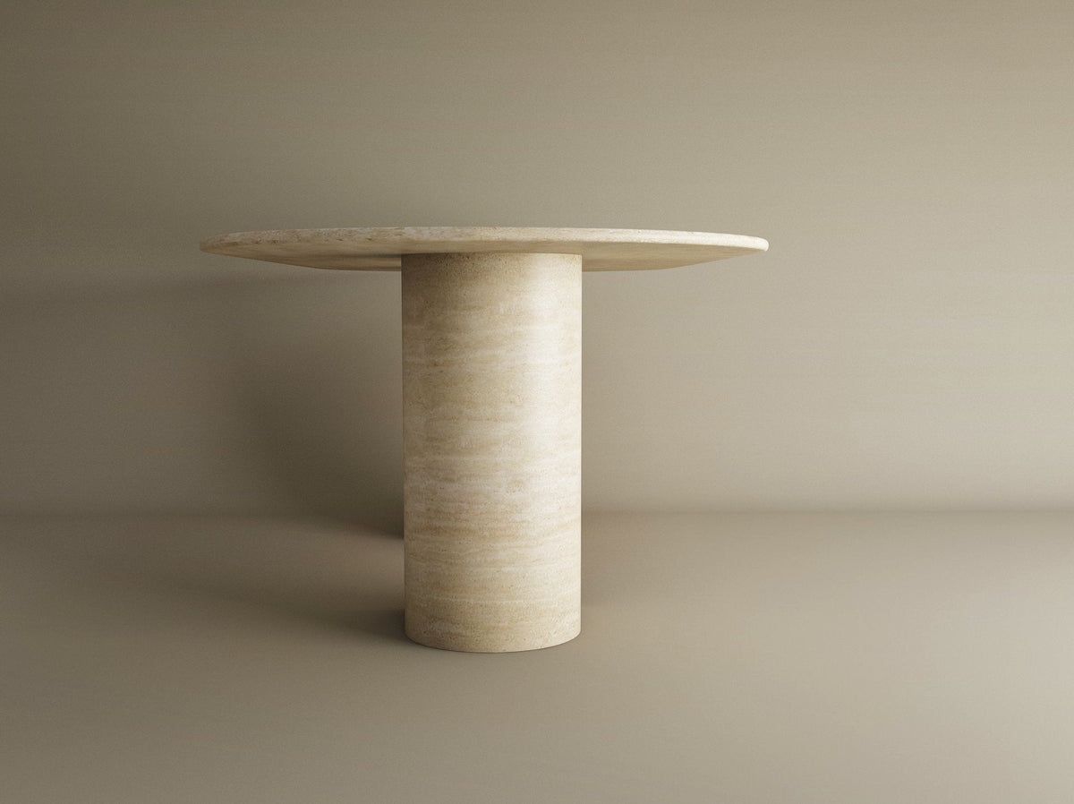 Avena – Table à manger ovale en travertin naturel avec piètement incliné-Galerie Pietra