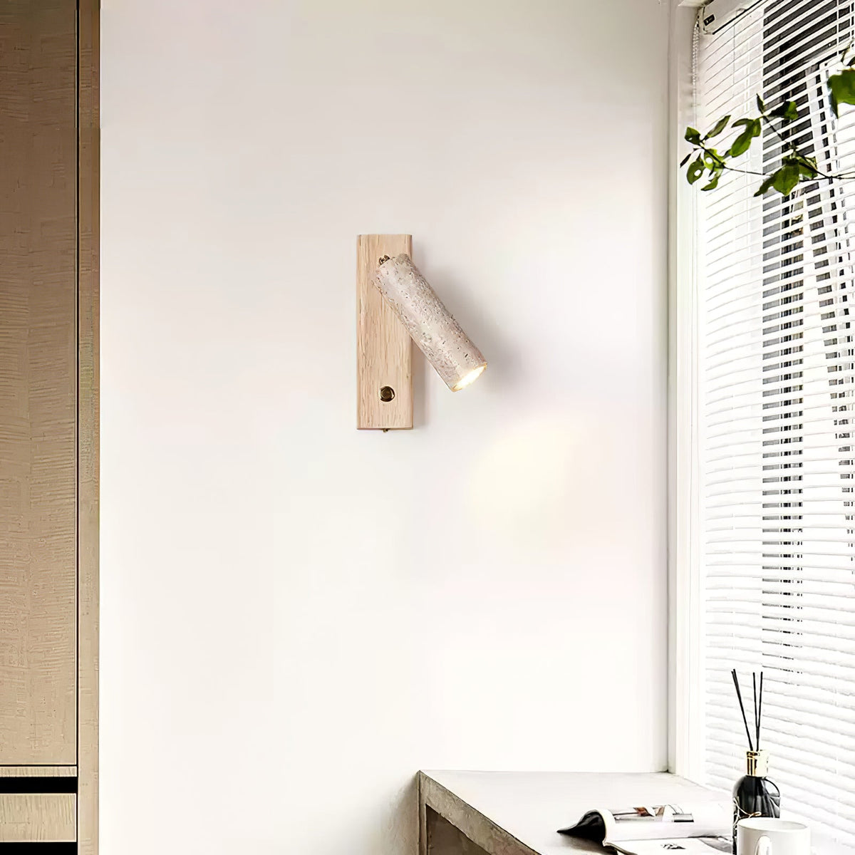 Cylia – Applique murale cylindrique en travertin naturel-Galerie Pietra