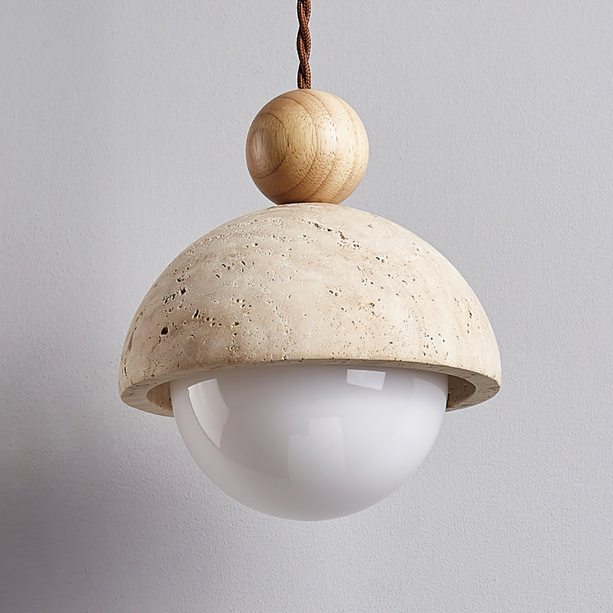 Doria – Suspension en verre avec dôme en travertin naturel-Galerie Pietra
