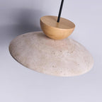 Luma – Suspension en travertin naturel-Galerie Pietra