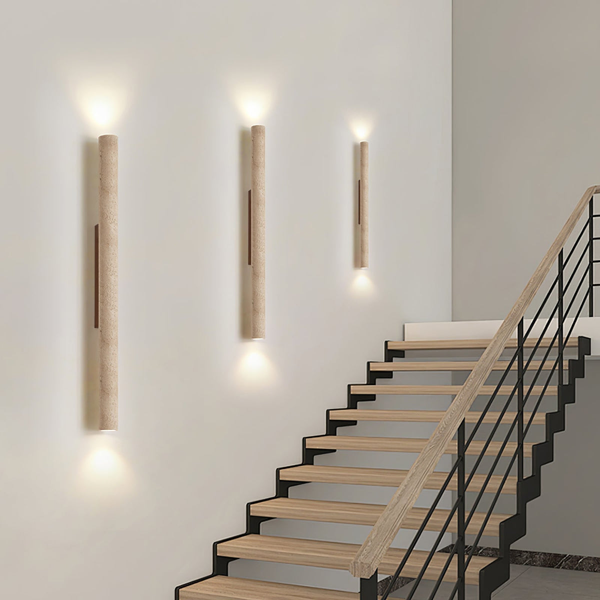 Nilo – Applique murale cylindrique fine en travertin naturel-Galerie Pietra