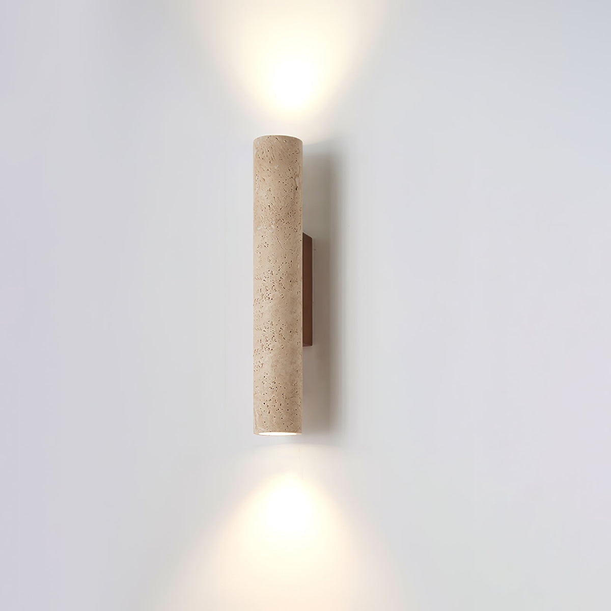 Nilo – Applique murale cylindrique fine en travertin naturel-Galerie Pietra