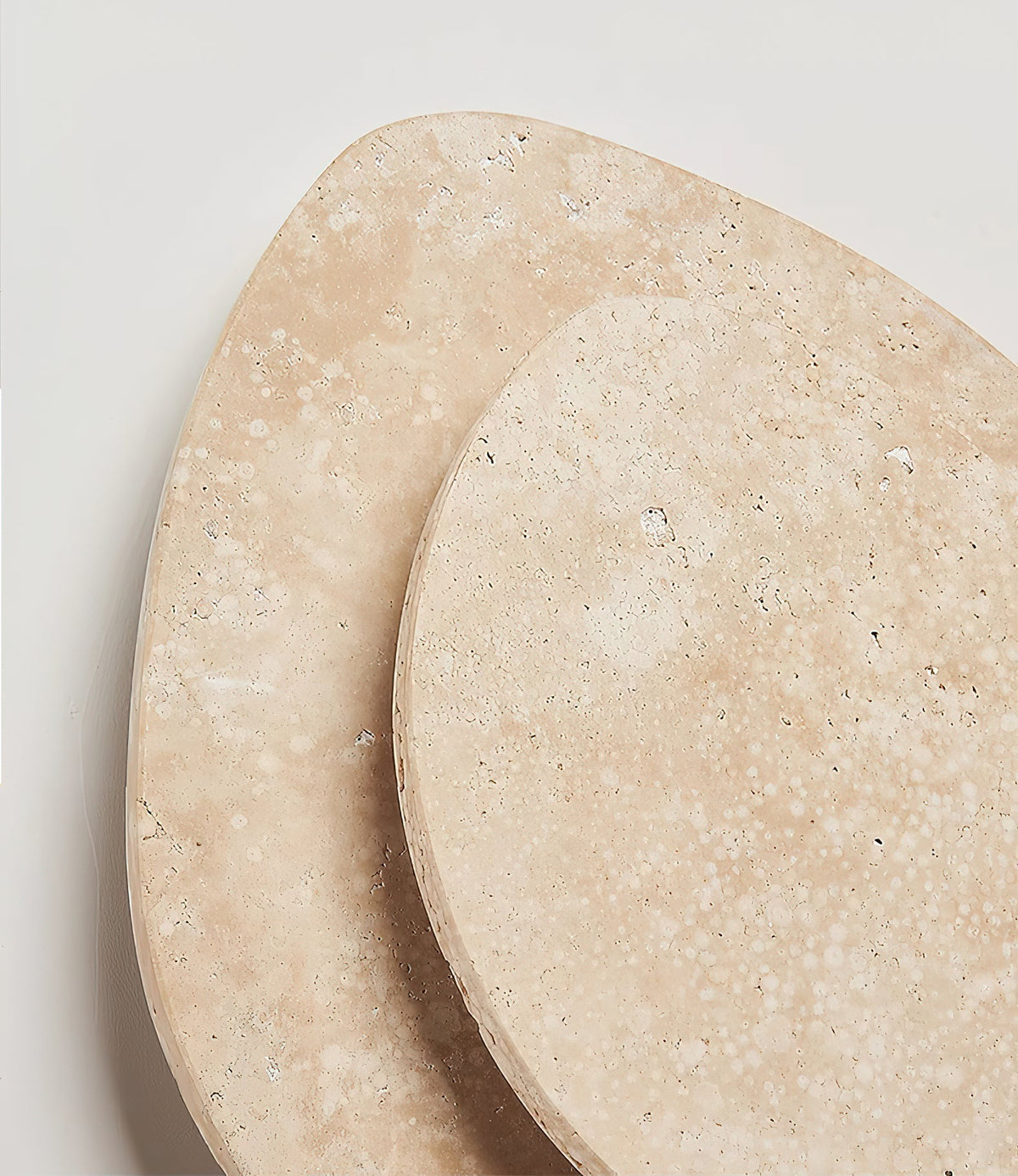 Oria – Applique murale sculpturale en travertin naturel-Galerie Pietra