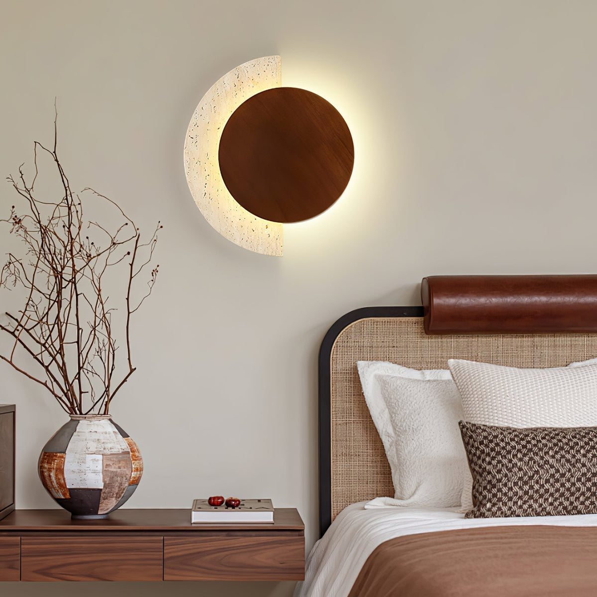 Selene – Applique murale demi-lune en travertin naturel-Galerie Pietra