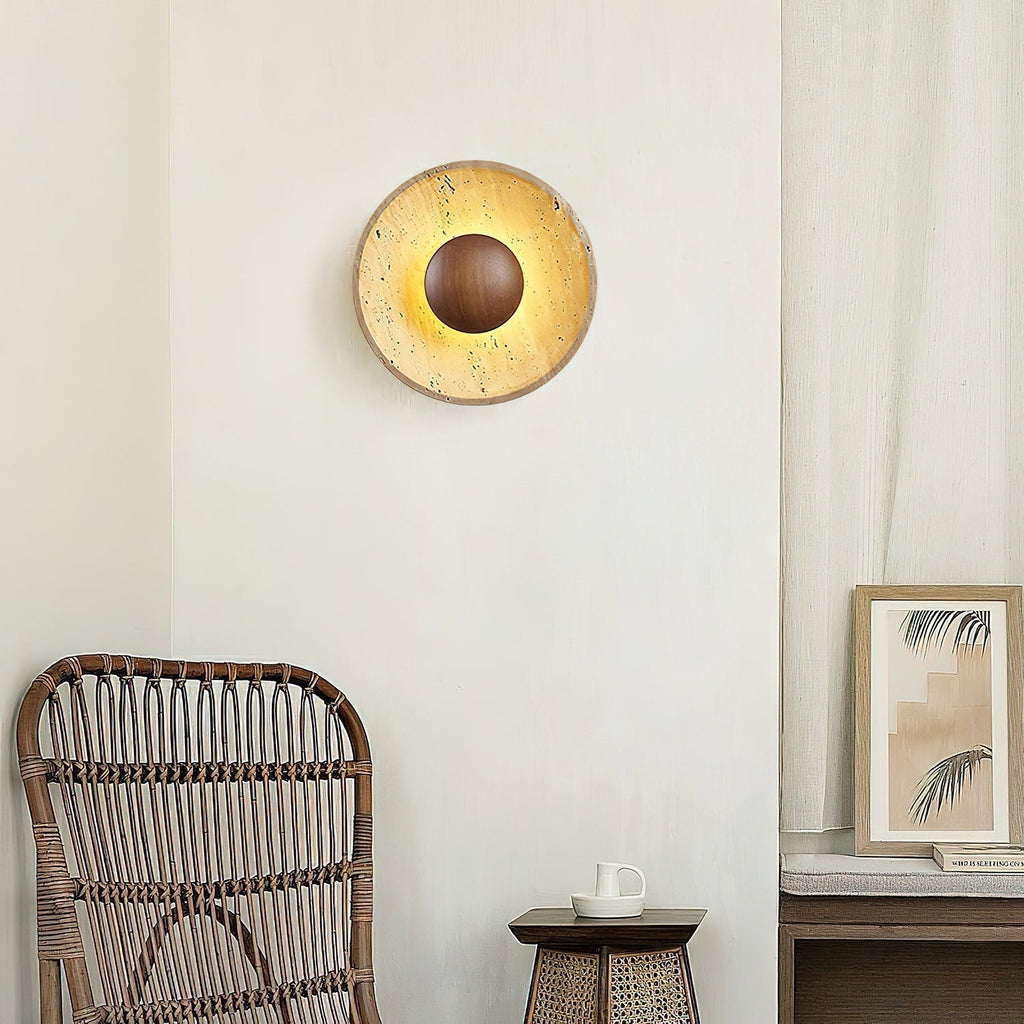 Solis – Applique murale solaire en travertin naturel-Galerie Pietra