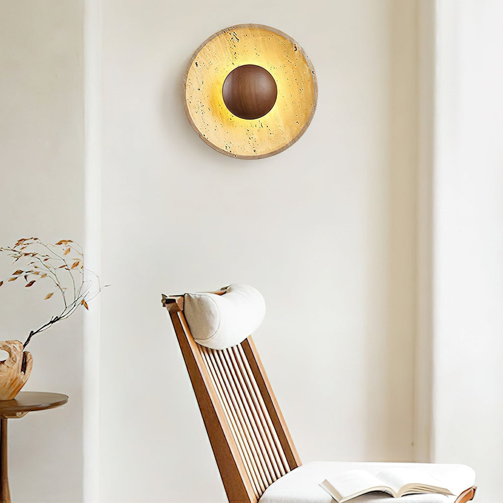 Solis – Applique murale solaire en travertin naturel-Galerie Pietra