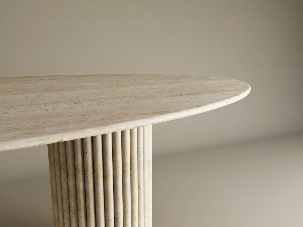 Veyla – Table à manger elliptique en travertin naturel avec piètement rainuré-Galerie Pietra